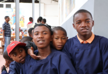 PROJEKT 876 — MADAGASKAR — EDUKACJA I DOŻYWIANIE